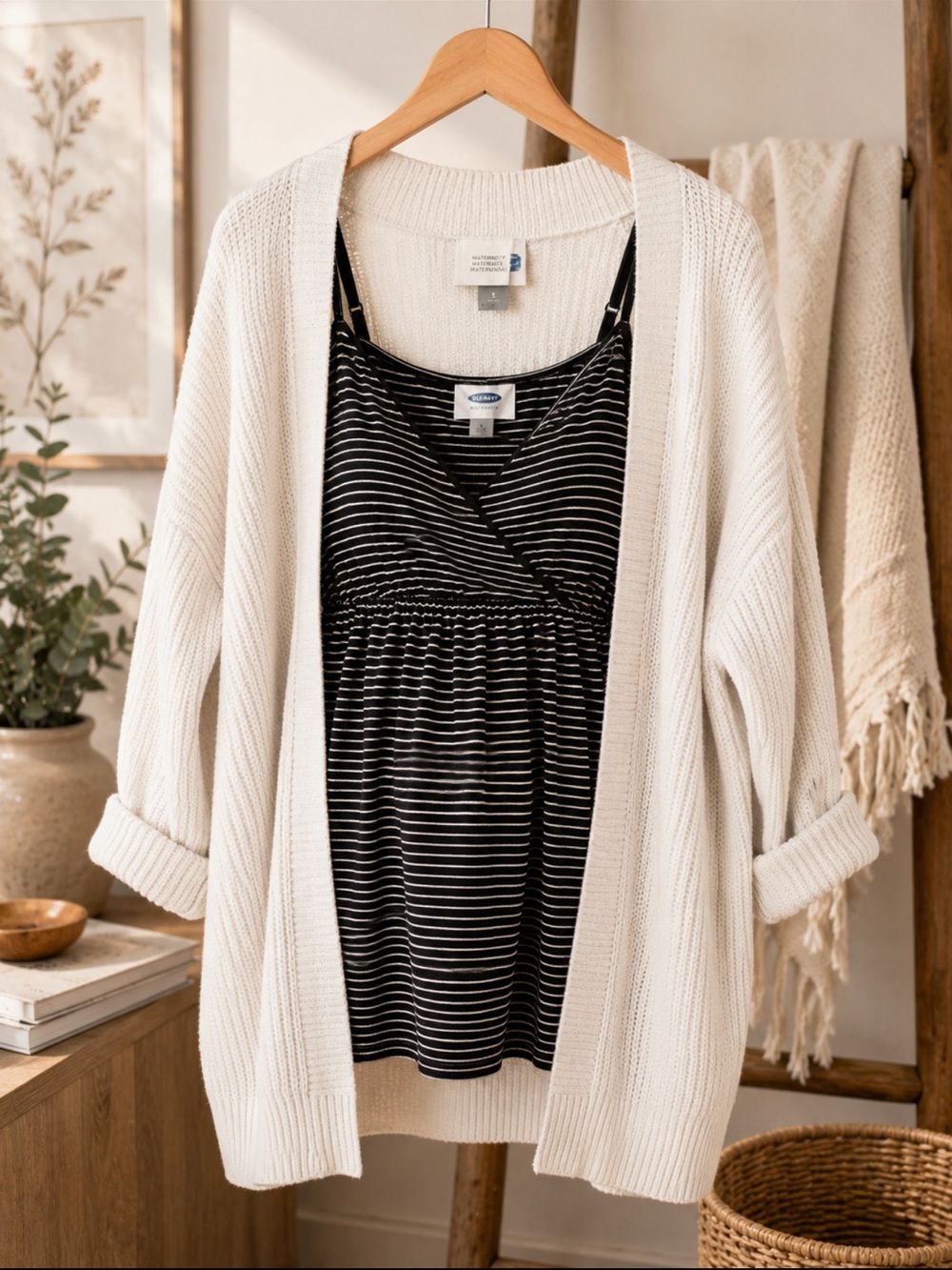 Thyme Maternity Ivory Open-Front Maternity Cardigan - Picture 3 of 4